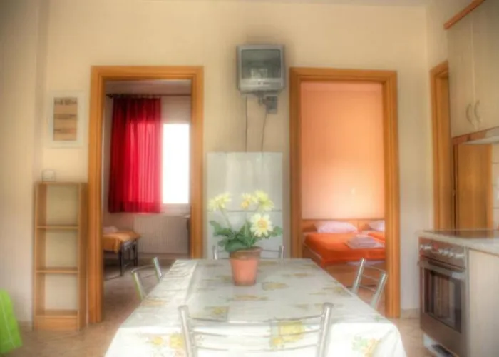 Stella * Skala Potamia