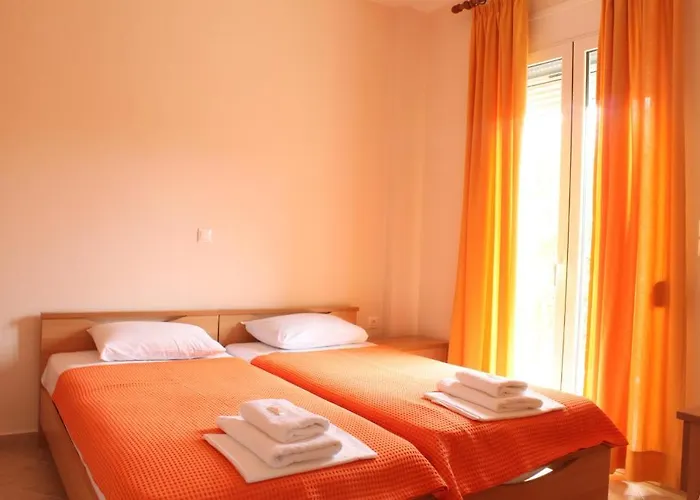 Stella * Skala Potamia